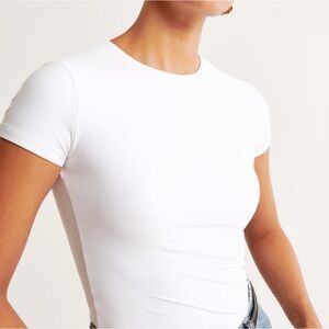 Abercrombie Soft Matte Seamless Tuckable Baby Tee Size Small
